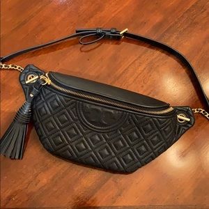 tory burch fleming fanny pack